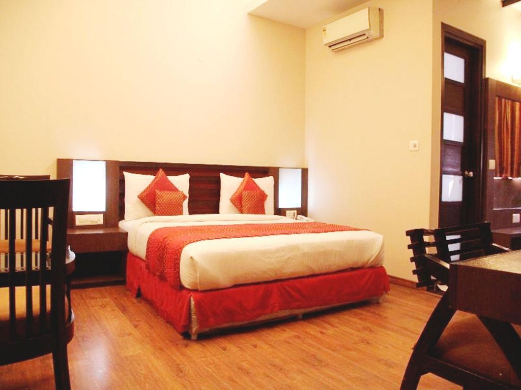 Treebo Premium Relax Inn Patel Nagar 新德里 外观 照片