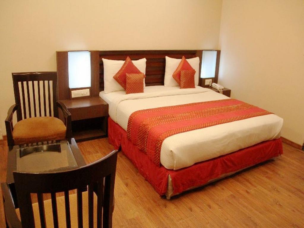 Treebo Premium Relax Inn Patel Nagar 新德里 外观 照片