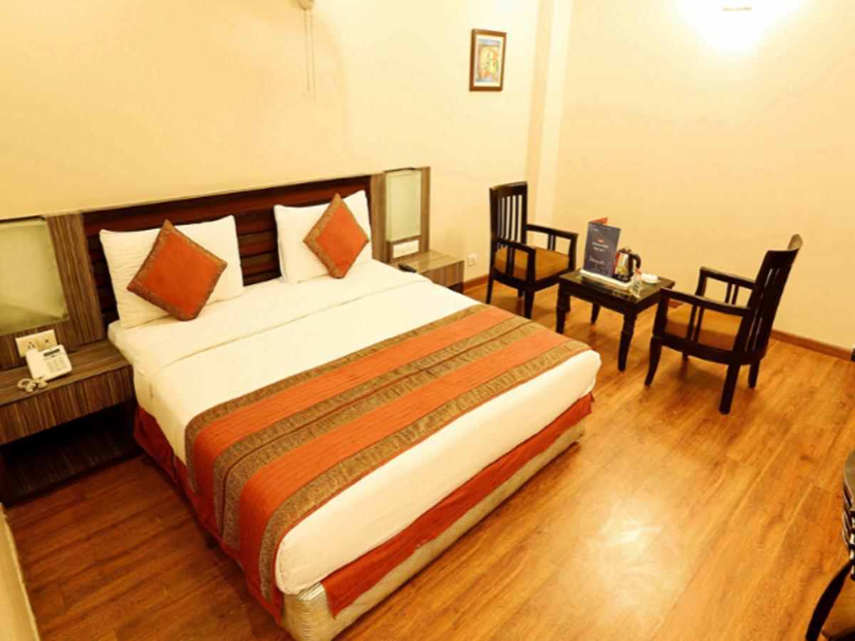 Treebo Premium Relax Inn Patel Nagar 新德里 外观 照片