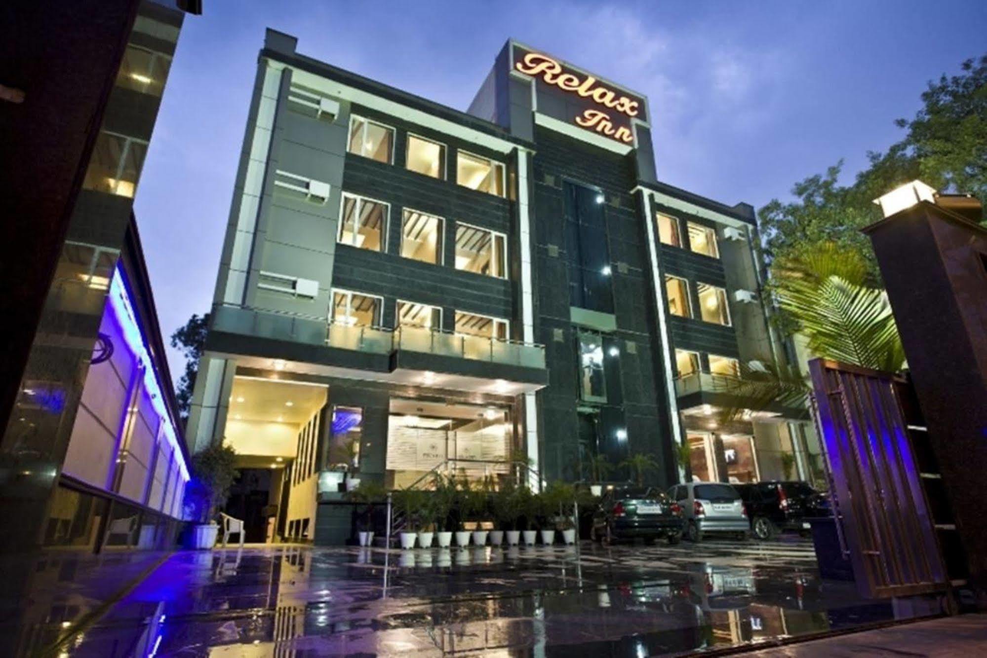 Treebo Premium Relax Inn Patel Nagar 新德里 外观 照片