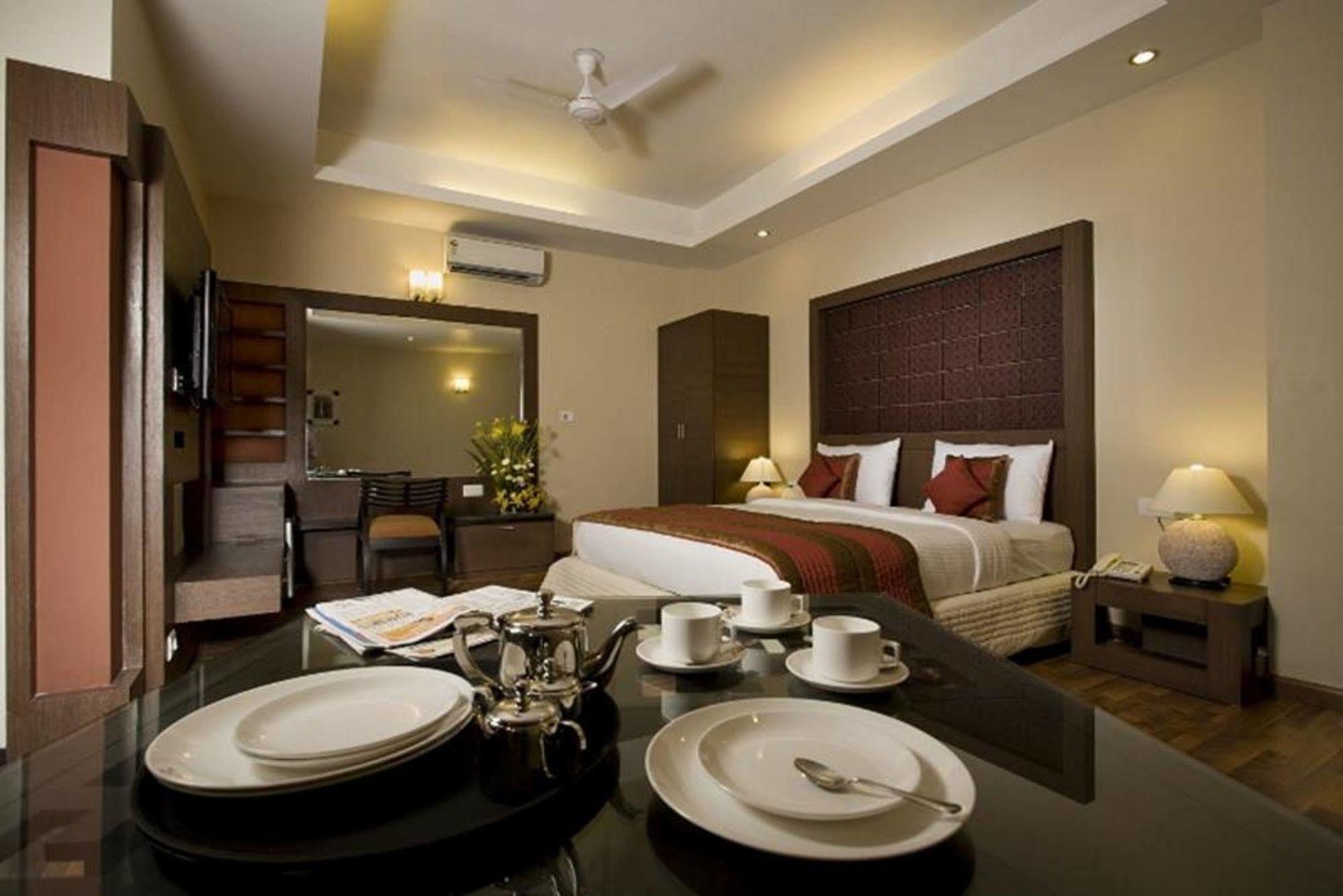 Treebo Premium Relax Inn Patel Nagar 新德里 外观 照片